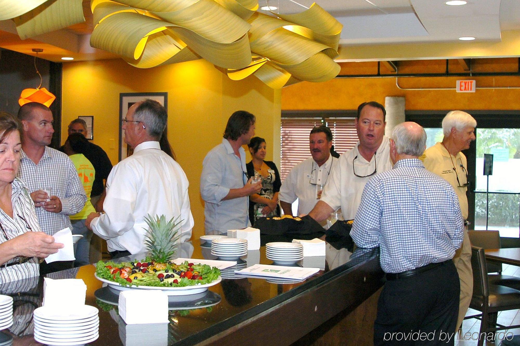 Holiday Inn - Fort Myers - Downtown Area By Ihg Экстерьер фото