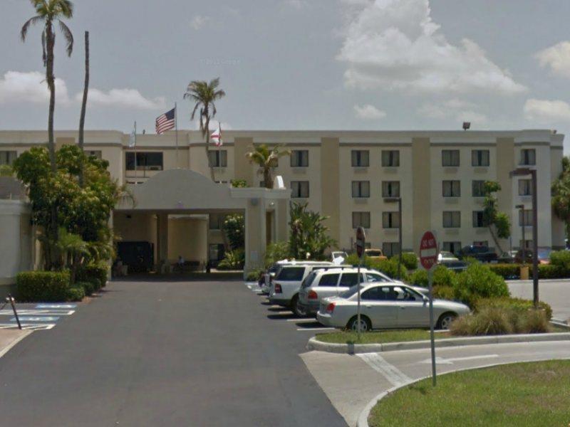 Holiday Inn - Fort Myers - Downtown Area By Ihg Экстерьер фото